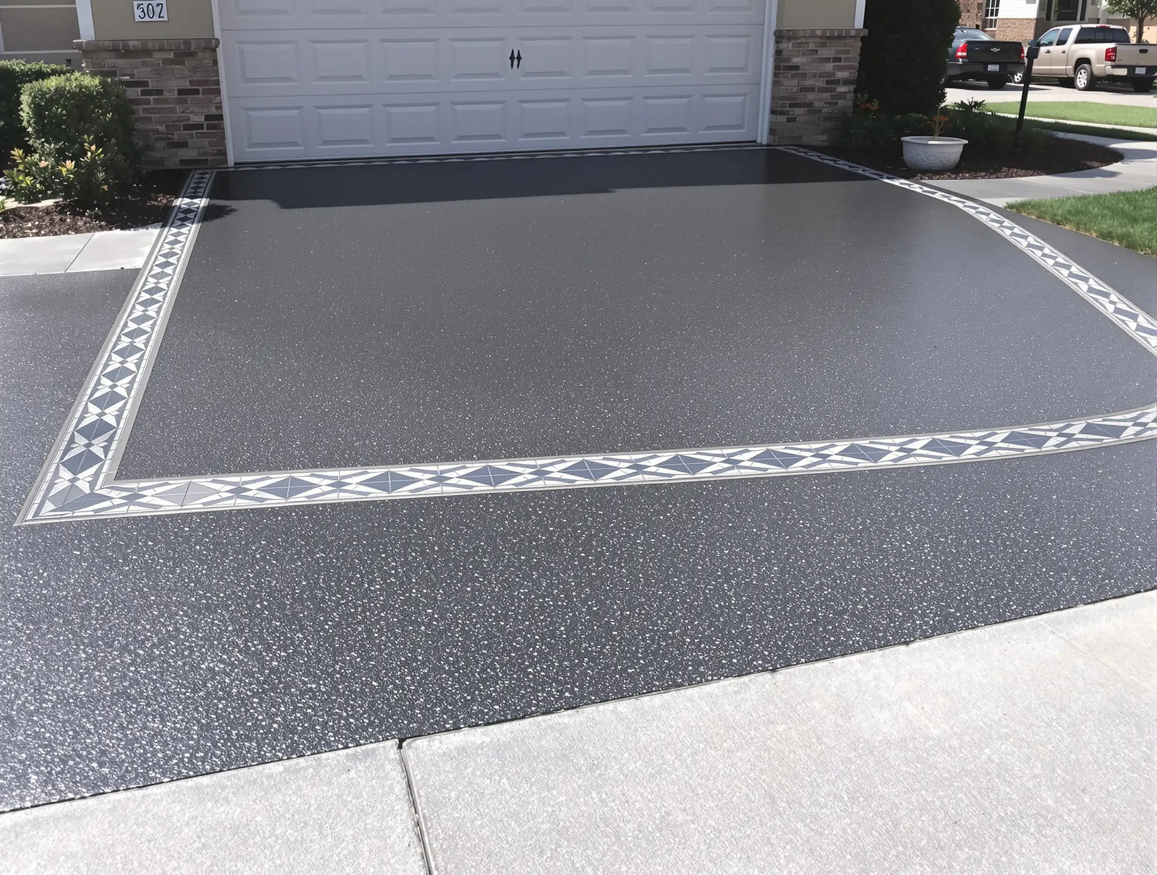Colored concrete driveway apron decorative — Ford Concrete design idea