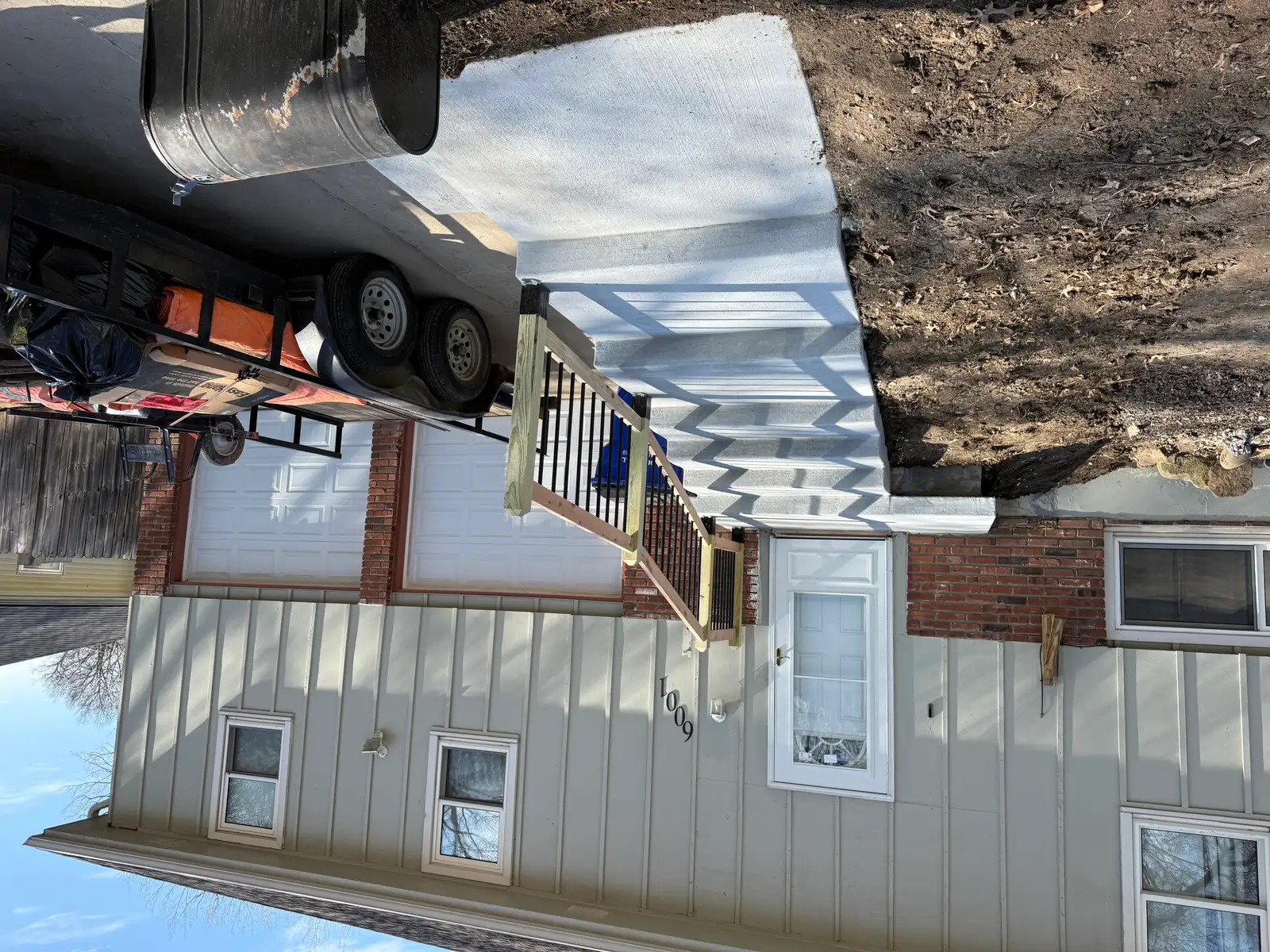 Stained concrete entry Kansas City — colored steps and walkway | Ford Concrete