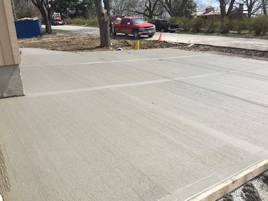 Commercial concrete pad Kansas City — large-scale installation | Ford Concrete